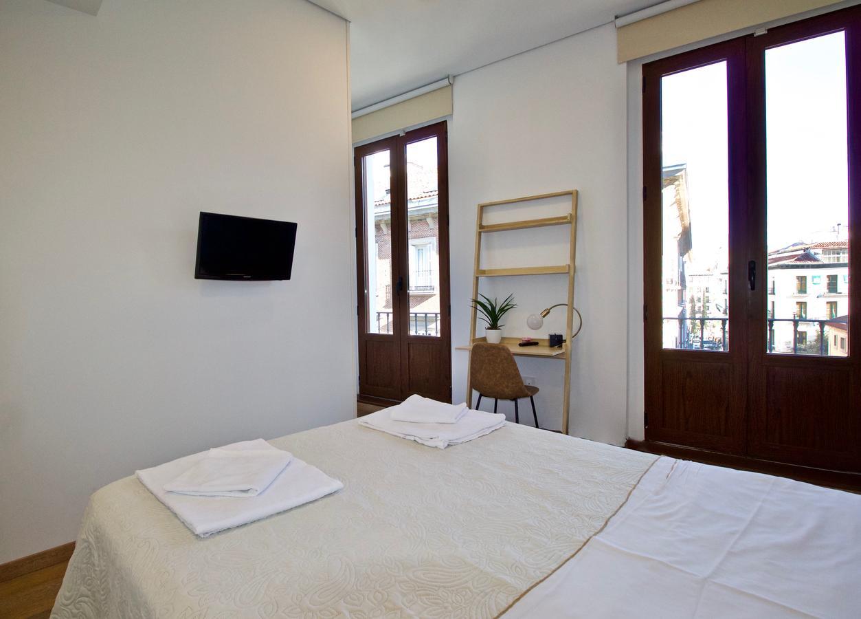 The Bridge Huertas - Hostal — Photos 1